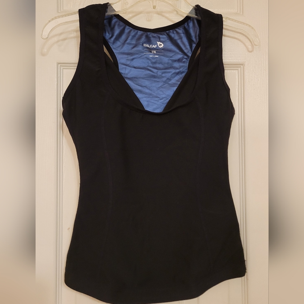 Baleaf Black Tank Top with Blue Lining